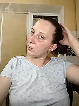Snapshot of SeleettaNi chatting on 8, 10, 2025 SeleettaNi online show from 8, 10, 2025