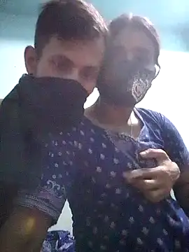 Snapshot of boni09 chatting on 7, 11, 2025 boni09 online show from 7, 11, 2025