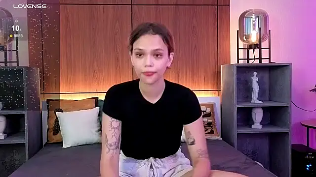 LillyLindsey online show from 28, 9, 2025