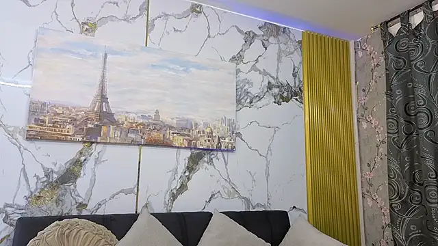 Nahomy Smiths aws online show from 19, 11, 2025