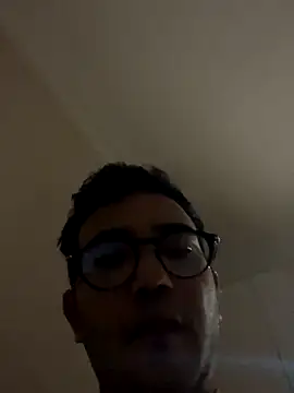 xochipilliii online show from 2, 10, 2025