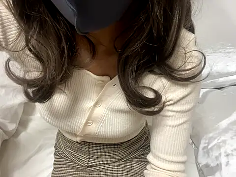 Snapshot of Toriyufu chatting on 10, 11, 2025 Toriyufu online show from 10, 11, 2025