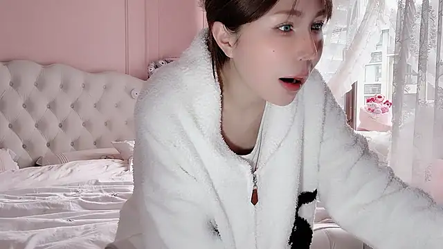 Snapshot of Titi-175 chatting on 26, 4, 2026 Titi-175 online show from 26, 4, 2026