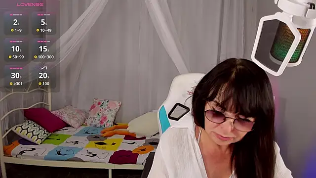 LindaRomero online show from 28, 9, 2025