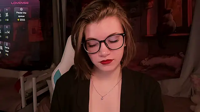 Snapshot of CathyAdams chatting on 4, 5, 2026 CathyAdams online show from 4, 5, 2026