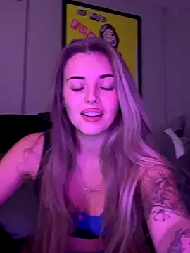Snapshot of EllieEllxx chatting on 2, 10, 2025 EllieEllxx online show from 2, 10, 2025