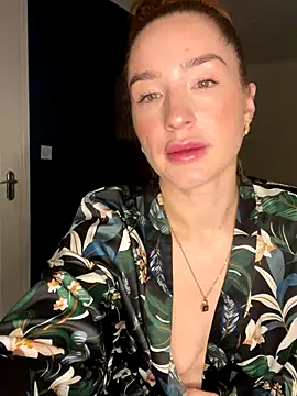 Cherry-L-28 online show from 28, 11, 2025