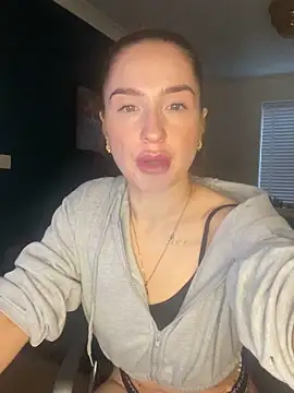 Cherry-L-28 online show from 27, 11, 2025