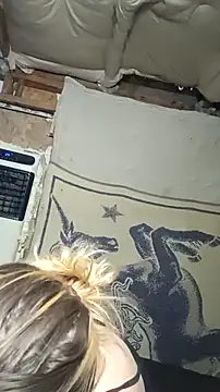 Queen2454 online show from 15, 3, 2026