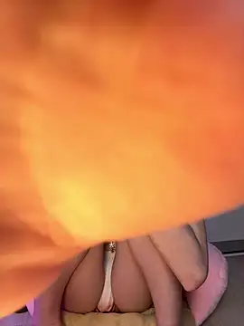 bunnyirisluv online show from 26, 2, 2026