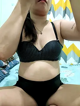 Seductive ann online show from 18, 2, 2026