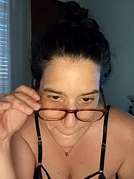 MoritaSalvaj online show from 21, 11, 2025