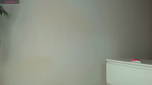 Snapshot of trixietaylor chatting on 9, 4, 2026 trixietaylor online show from 9, 4, 2026