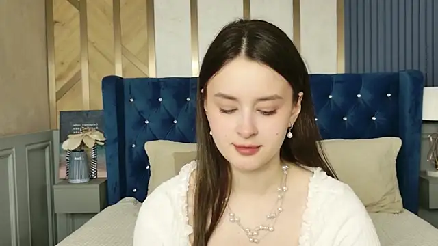 EvaSwen online show from 13, 4, 2026