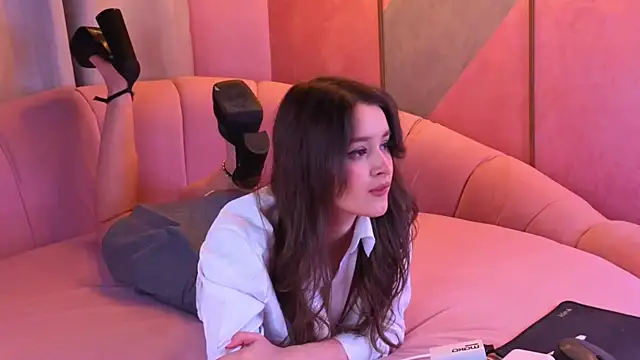 EvaSwen online show from 23, 11, 2025