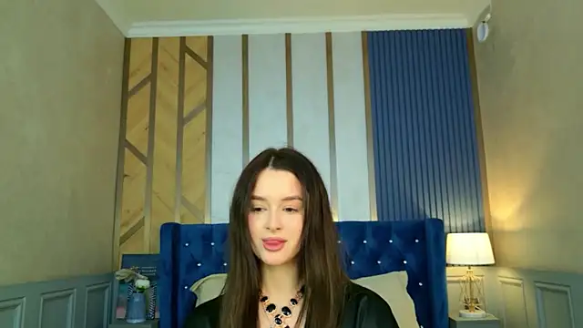 EvaSwen online show from 12, 6, 2026