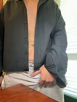 Snapshot of cazzo18cm3 chatting on 3, 10, 2025 cazzo18cm3 online show from 3, 10, 2025