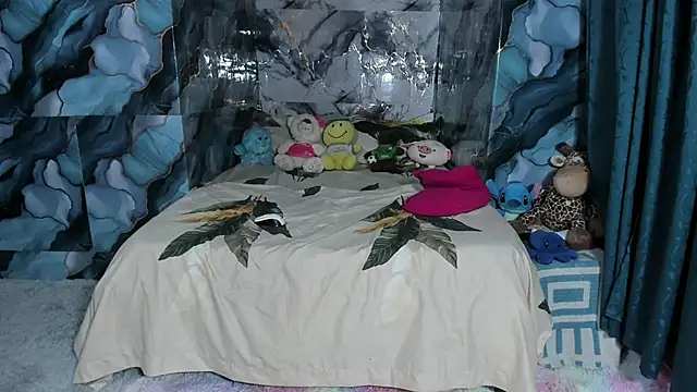 celesteyorucso1 online show from 17, 11, 2025