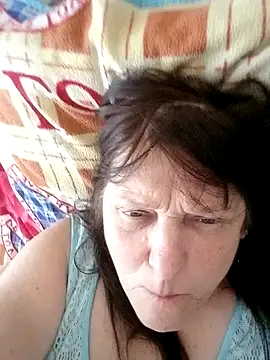 Apeesynka55211 online show from 17, 2, 2026