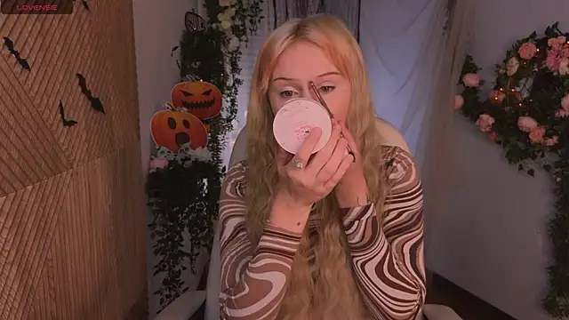 Snapshot of kitten_murray_ chatting on 25, 10, 2025 kitten murray online show from 25, 10, 2025