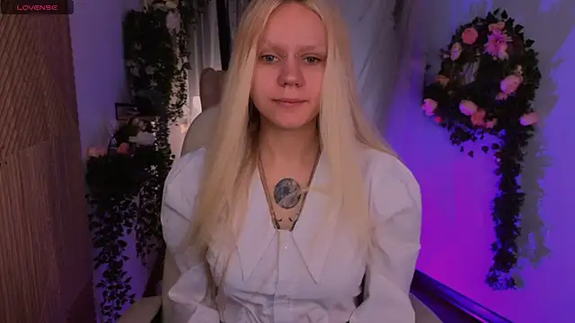 Snapshot of kitten_murray_ chatting on 26, 11, 2025 kitten murray online show from 26, 11, 2025