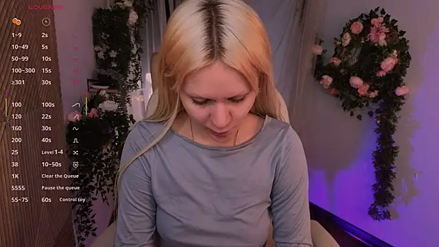 Snapshot of kitten_murray_ chatting on 18, 11, 2025 kitten murray online show from 18, 11, 2025