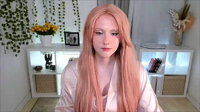 DelilahTaylor online show from 7, 5, 2026