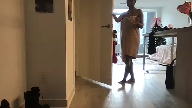 tia   fox online show from 11, 2, 2026