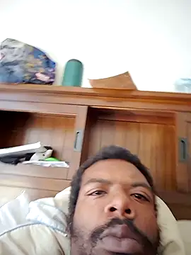 Snapshot of MrBigDickShow chatting on 27, 10, 2025 MrBigDickShow online show from 27, 10, 2025