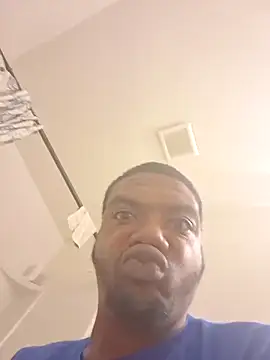 Snapshot of MrBigDickShow chatting on 7, 4, 2026 MrBigDickShow online show from 7, 4, 2026