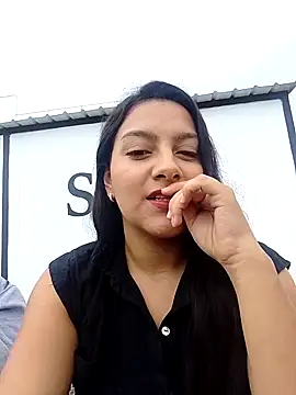 Sexy Nayra outdoors online show from 1, 10, 2025