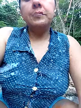 Snapshot of linda_swett chatting on 10, 5, 2026 linda swett online show from 10, 5, 2026
