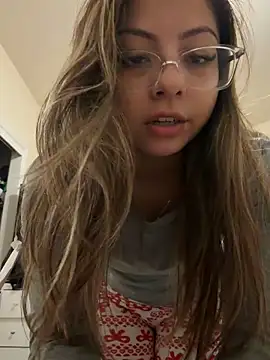 bunnygorl12 online show from 3, 3, 2026