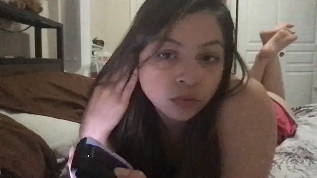 bunnygorl12 online show from 16, 4, 2026
