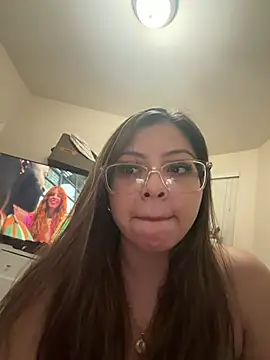bunnygorl12 online show from 13, 5, 2026