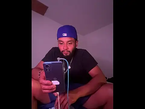 Snapshot of UrfavDilf69 chatting on 12, 11, 2025 UrfavDilf69 online show from 12, 11, 2025