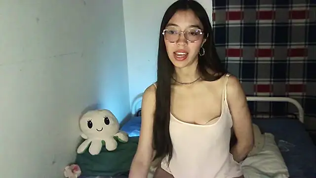 Snapshot of Mikha_Ela chatting on 23, 10, 2025 Mikha Ela online show from 23, 10, 2025