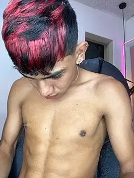 Snapshot of cherub_ chatting on 10, 1, 2026 cherub online show from 10, 1, 2026