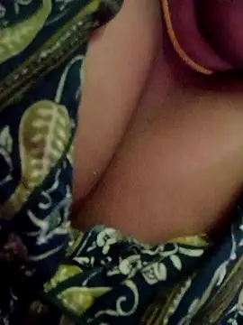 Snapshot of harinisree chatting on 29, 10, 2025 harinisree online show from 29, 10, 2025