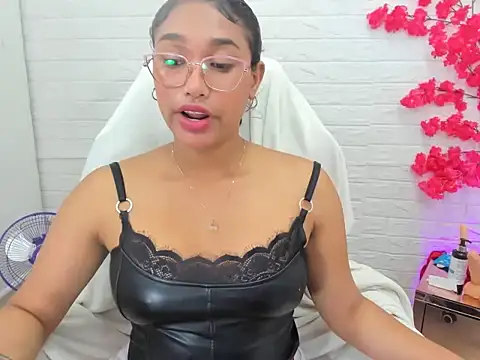 Keilasex 01 online show from 2, 10, 2025