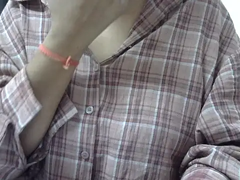 SEXY DOLL88 online show from 18, 4, 2026