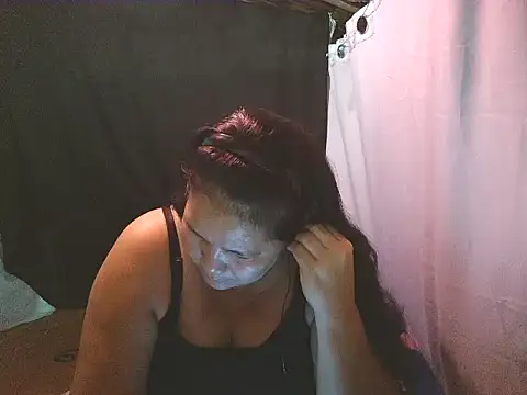Snapshot of milagrose_rose chatting on 21, 5, 2026 milagrose rose online show from 21, 5, 2026