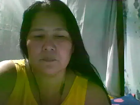 Snapshot of milagrose_rose chatting on 2, 6, 2026 milagrose rose online show from 2, 6, 2026