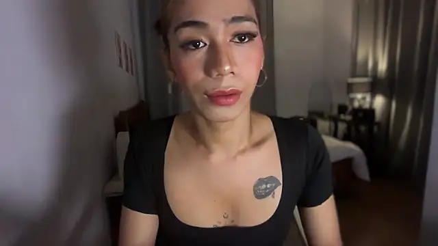 Snapshot of TsManikaXx chatting on 3, 4, 2026 TsManikaXx online show from 3, 4, 2026