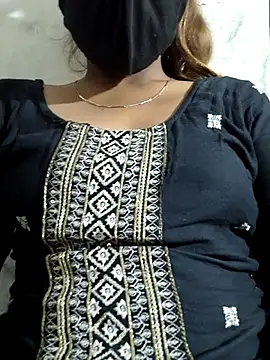 Snapshot of Hotty_ruvi chatting on 2, 11, 2025 Hotty ruvi online show from 2, 11, 2025