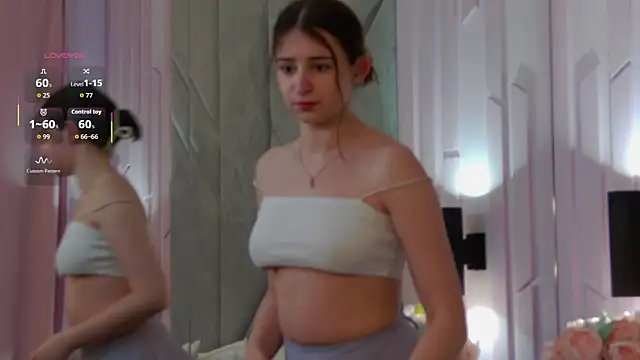 Snapshot of AnnaNoir chatting on 7, 10, 2025 AnnaNoir online show from 7, 10, 2025