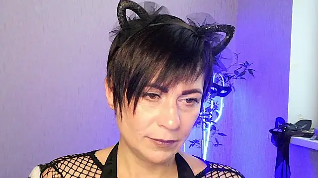 Ashley Brookss online show from 29, 11, 2025