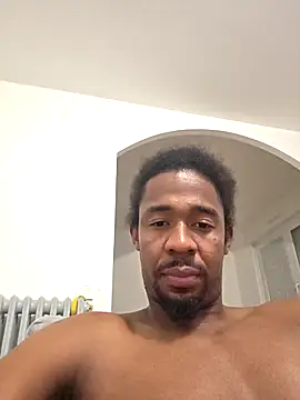 Snapshot of cracha chatting on 28, 10, 2025 cracha online show from 28, 10, 2025