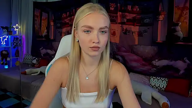 TessaGrays online show from 31, 10, 2025