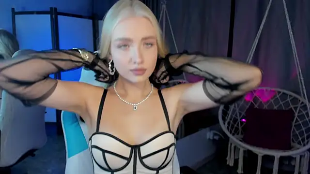 TessaGrays online show from 29, 11, 2025